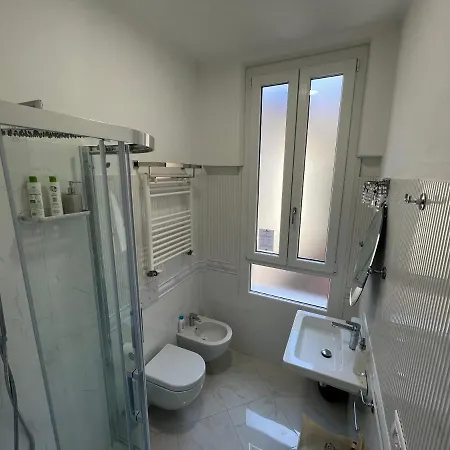 Piccola Stella ゲストハウス サンレモ